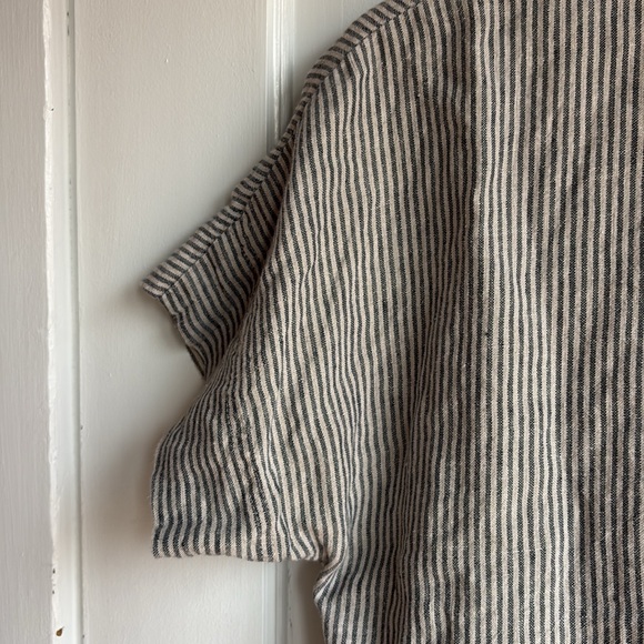 Linenfox Stripe Linen Boxtop - Picture 4 of 4